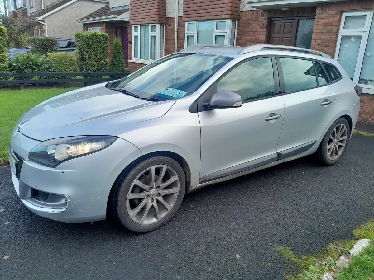 2011 Renault Megane Estate GTline - Image 2