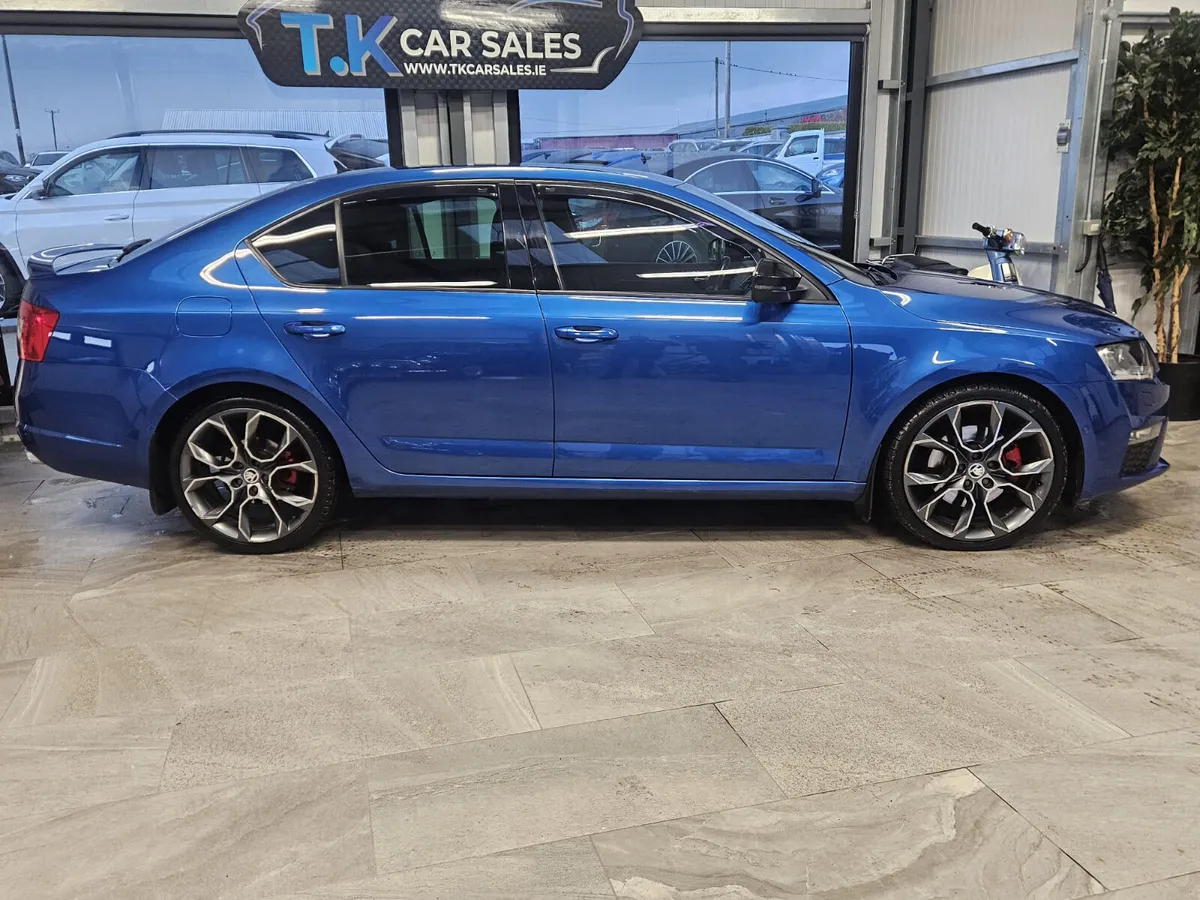 17 SKODA OCTAVIA VRS - Image 3