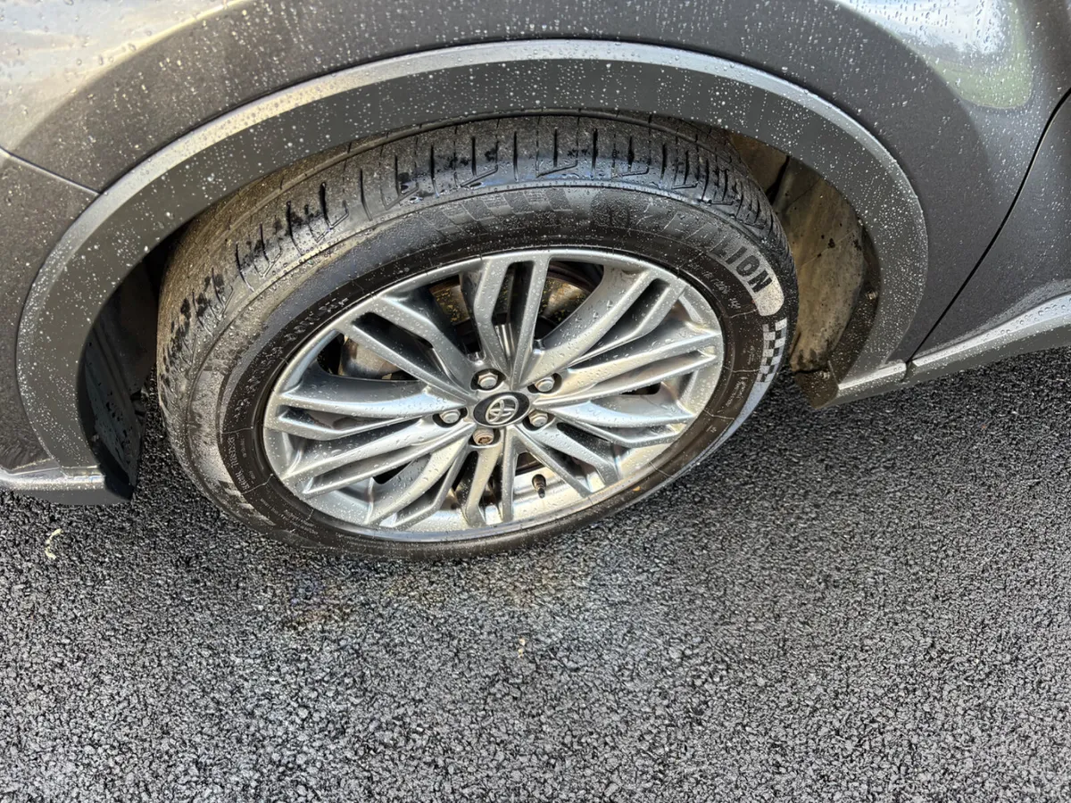 2021 Toyota C-HR 2.0 Hybrid Excel 5 Dr CVT - Image 4