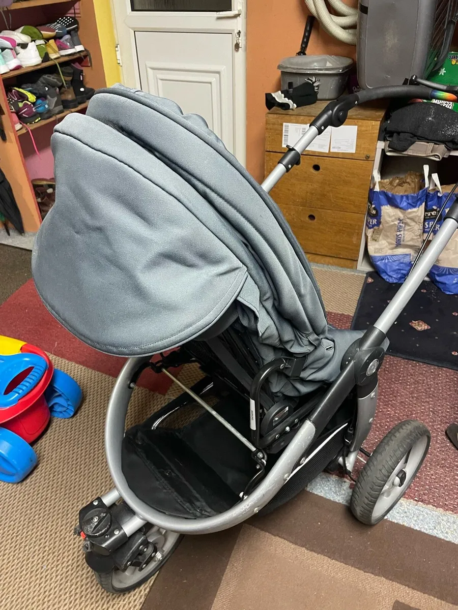 Teutonic Spirit S3 3 Wheel Pram - Image 4