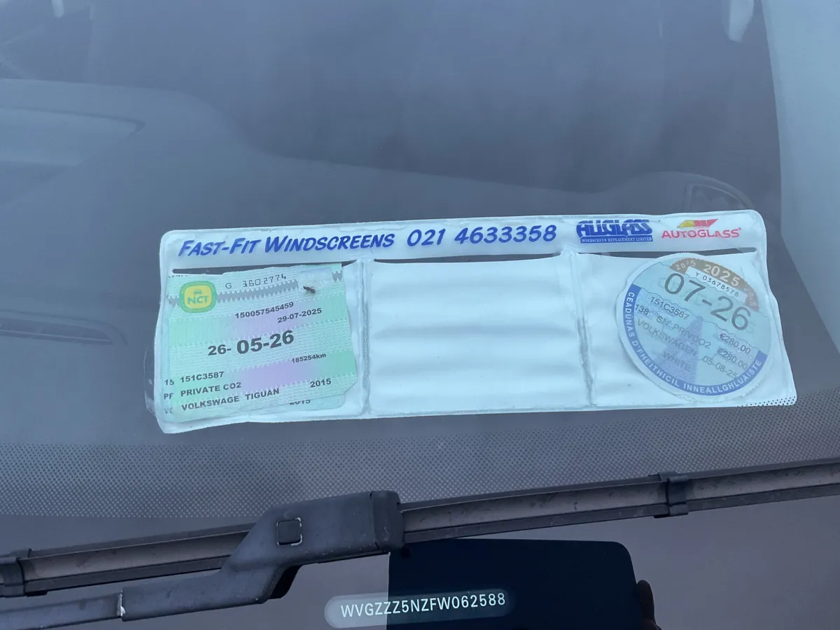 VW TIGUAN 2.0 TDI SPORTS PANORAMIC ROOF - Image 4