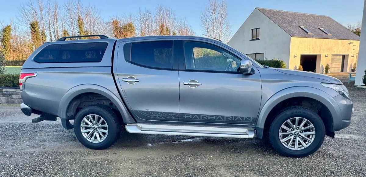 Mitsubishi L200 - Barbarian top spec model - Image 4