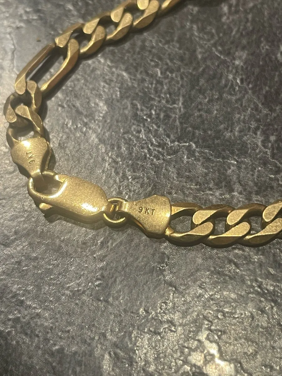HIGHEST OFFER TAKES Figaro Link 9KT Gold Chain - Image 3
