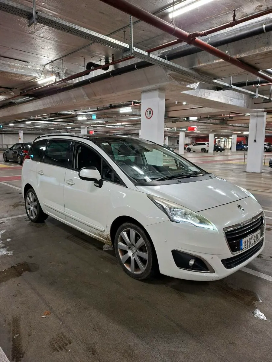 PEUGEOT 5008 2014 AUTOMATIC 7 SEATER LOW KM - Image 2