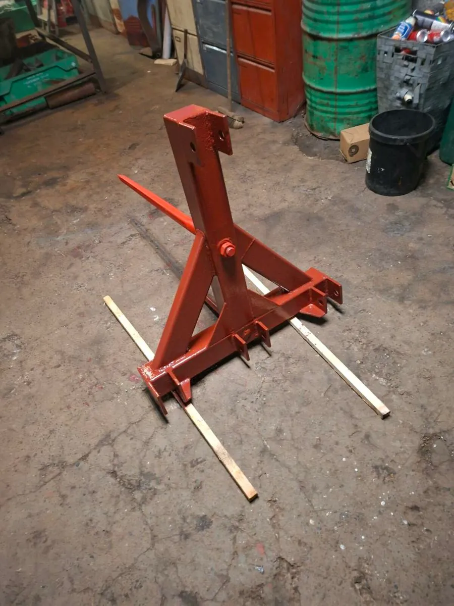 Bale spike - Image 1