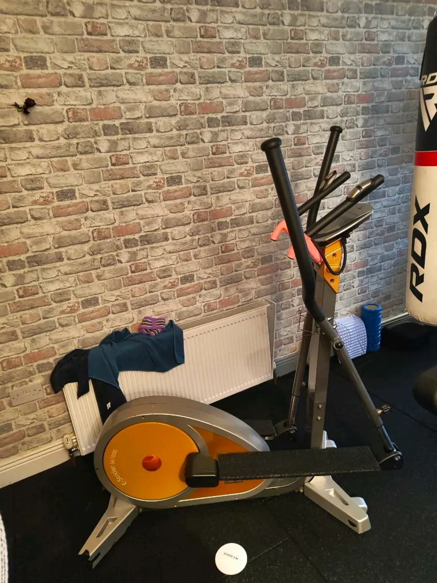 Cross trainer - Image 3