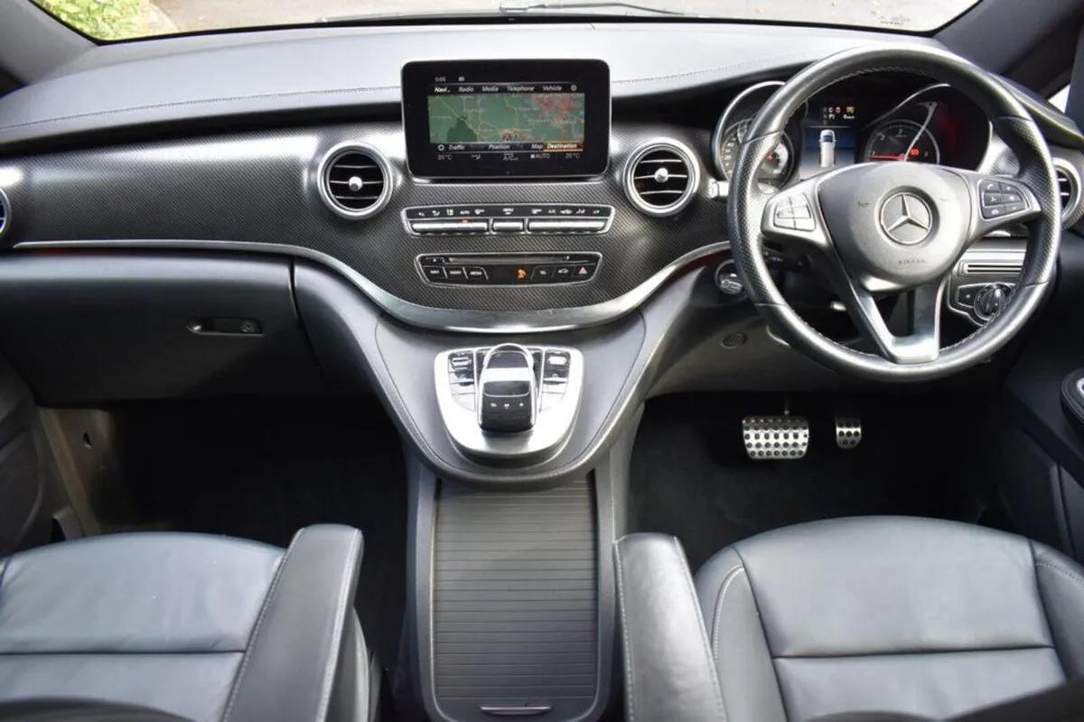 Mercedes-Benz V-Class 2018 - Image 4