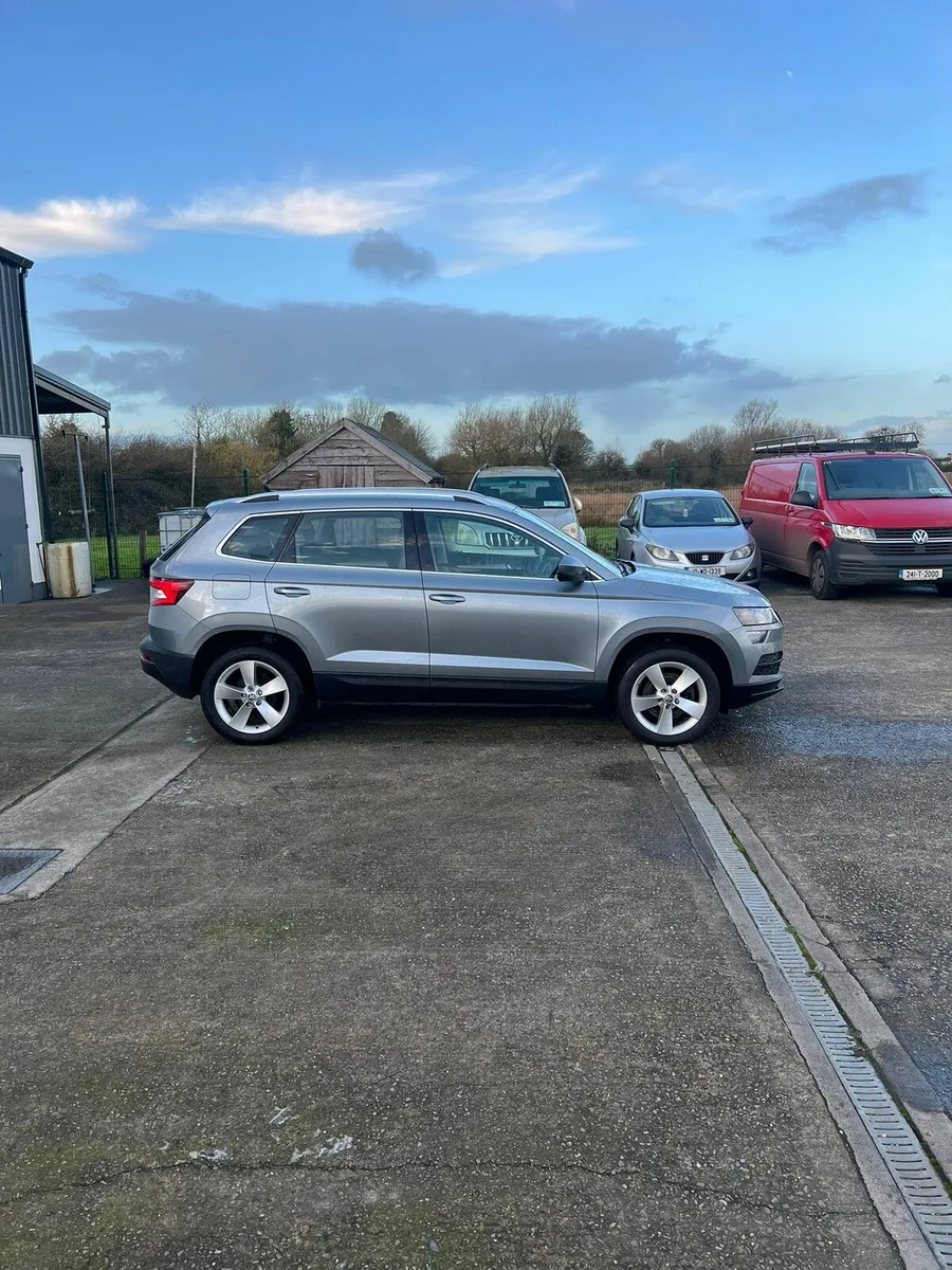 SKODA KAROQ 2021 AMBITION AMBIENTE 2.0TDI 150 BHP - Image 3