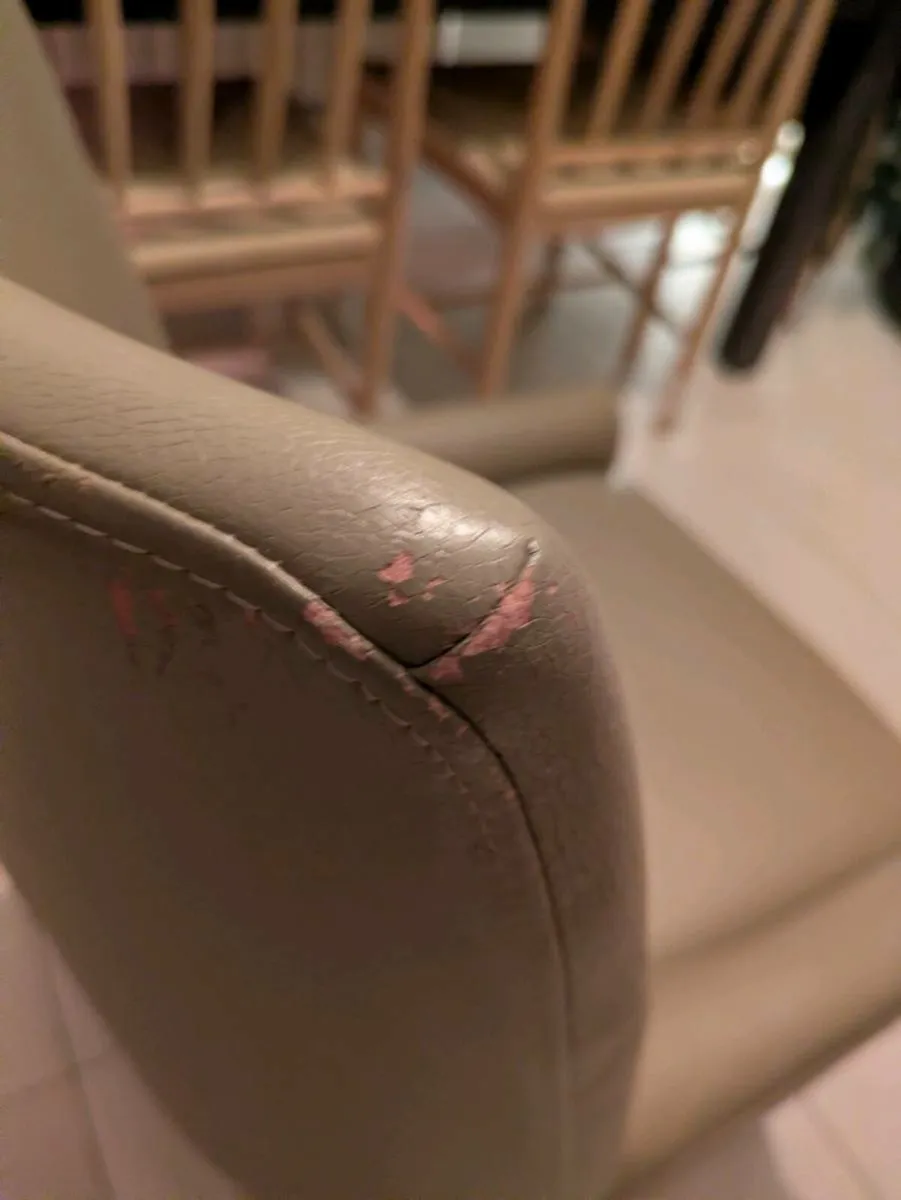 FREE!!! Dining table chairs (4) - Image 2