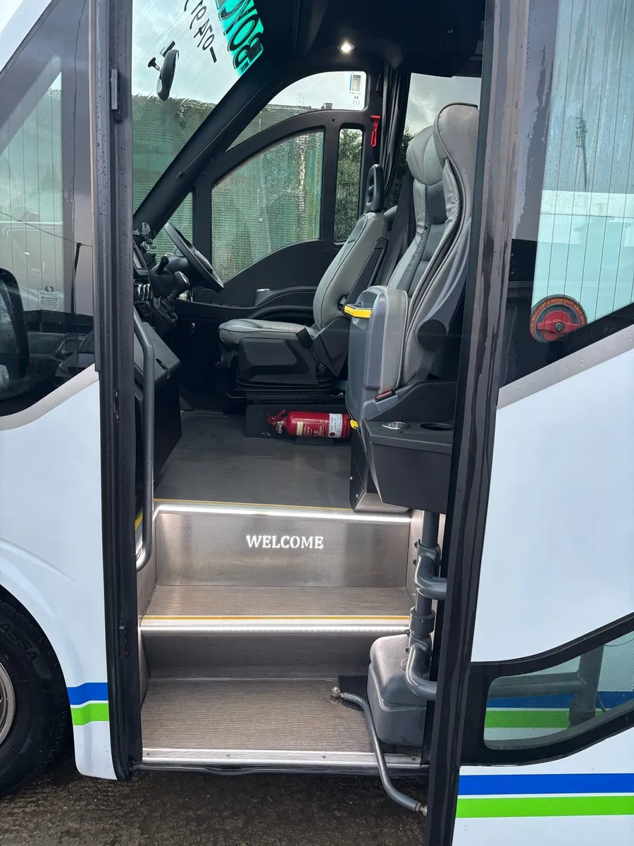 33 seater Iveco Erner - Image 3