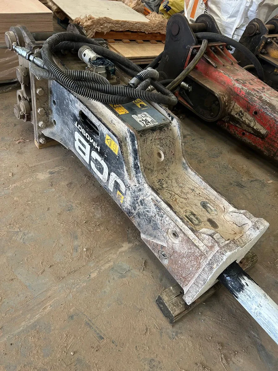 JCB Hydraulic Rock Breaker Hammer to suit 13-22T - Image 1