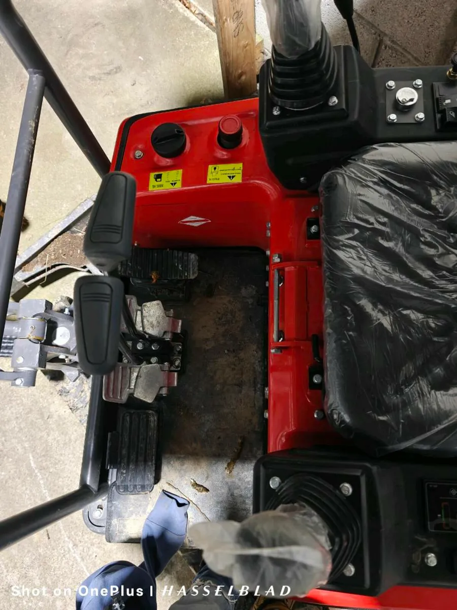 2ton digger - Image 3