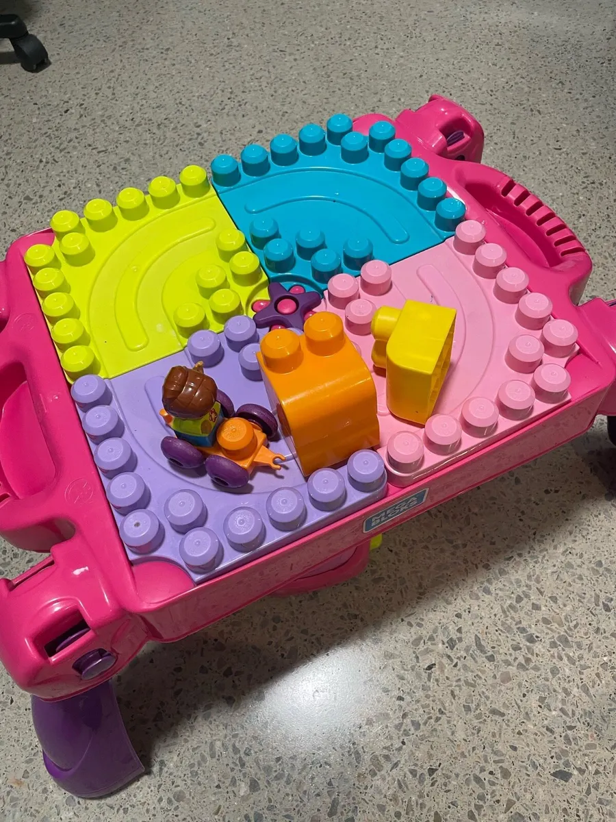 Mega Bloc Set - Image 3