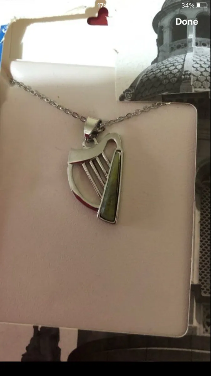 Ladies sliver stunning necklace €25 - Image 4