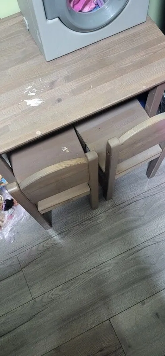 kids table with chairs - Image 2
