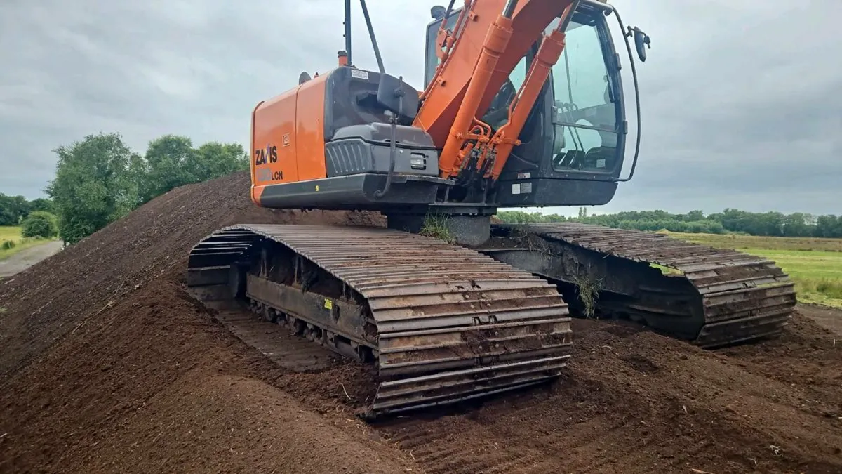 Hitachi zaixs 130 bog master - Image 1