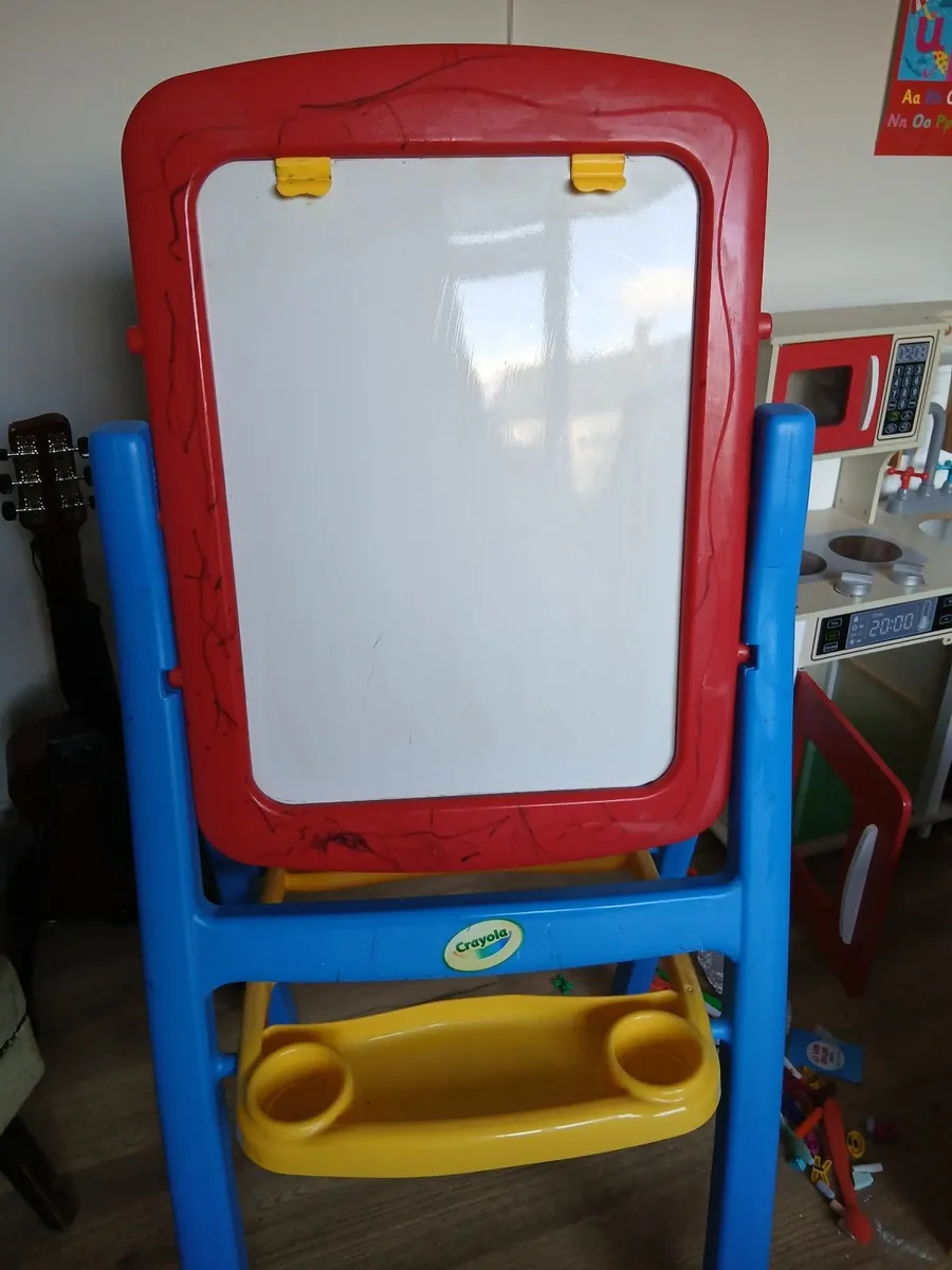 Kids crayola Easel - Image 2