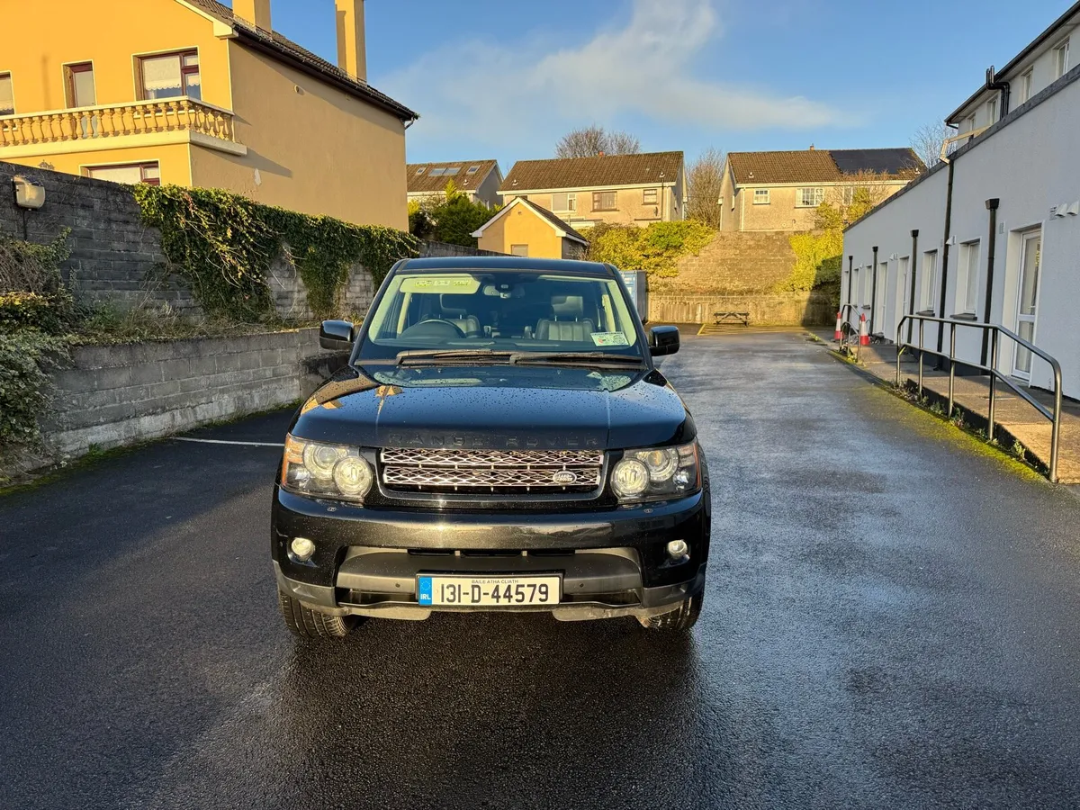 Range Rover Sport 3.0 SDV6 HSE Black Edition - Image 2