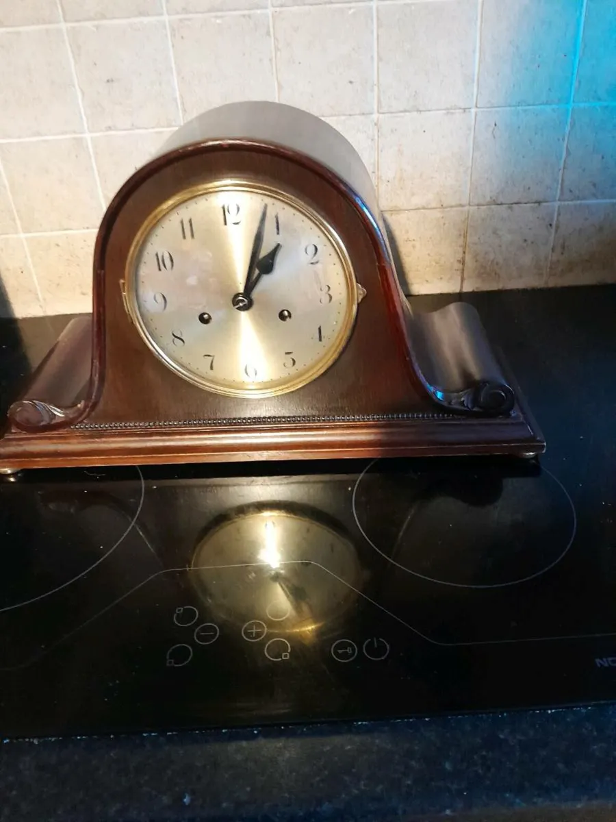 Vintage clocks - Image 1