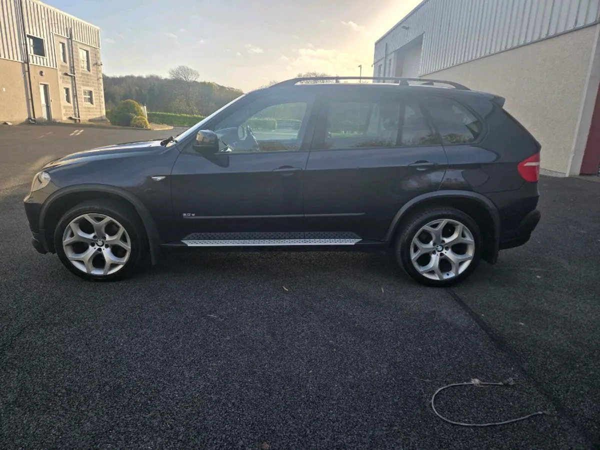 BMW X5 7 seater - Image 2