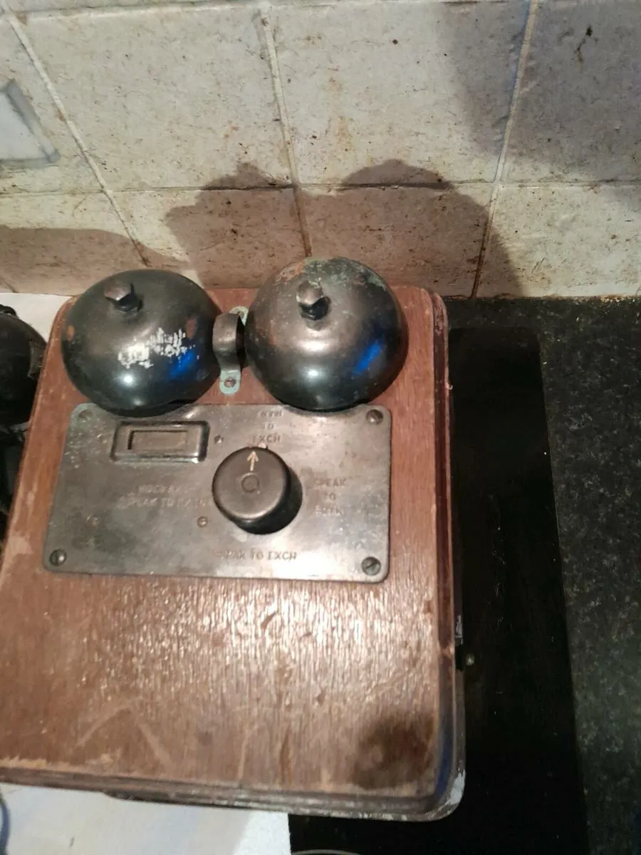 Vintage telephone - Image 4