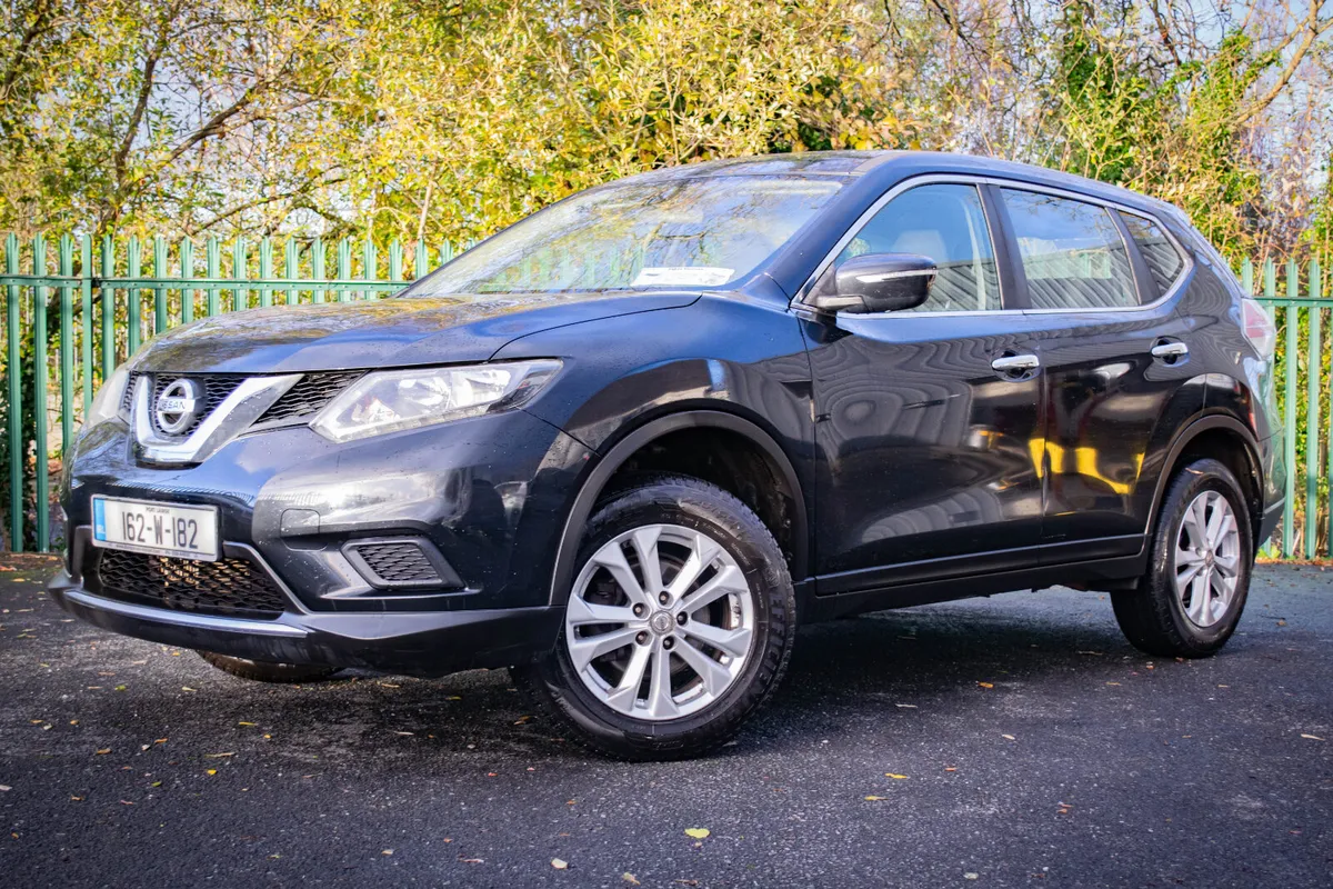 2016 Nissan X-trail 1.6 DSL XE * LOW MILEAGE* - Image 4