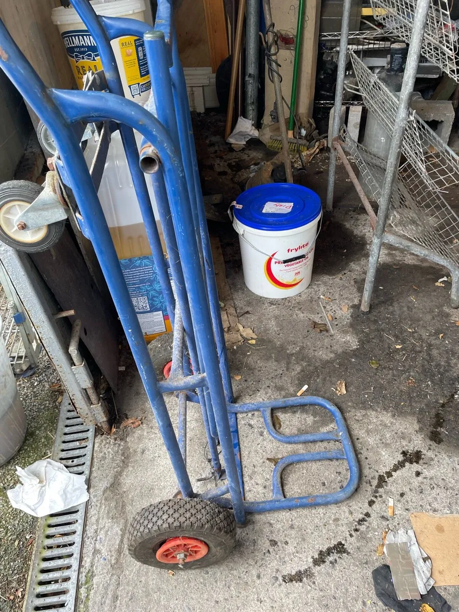 Shed clean out price drop 200e - Image 1