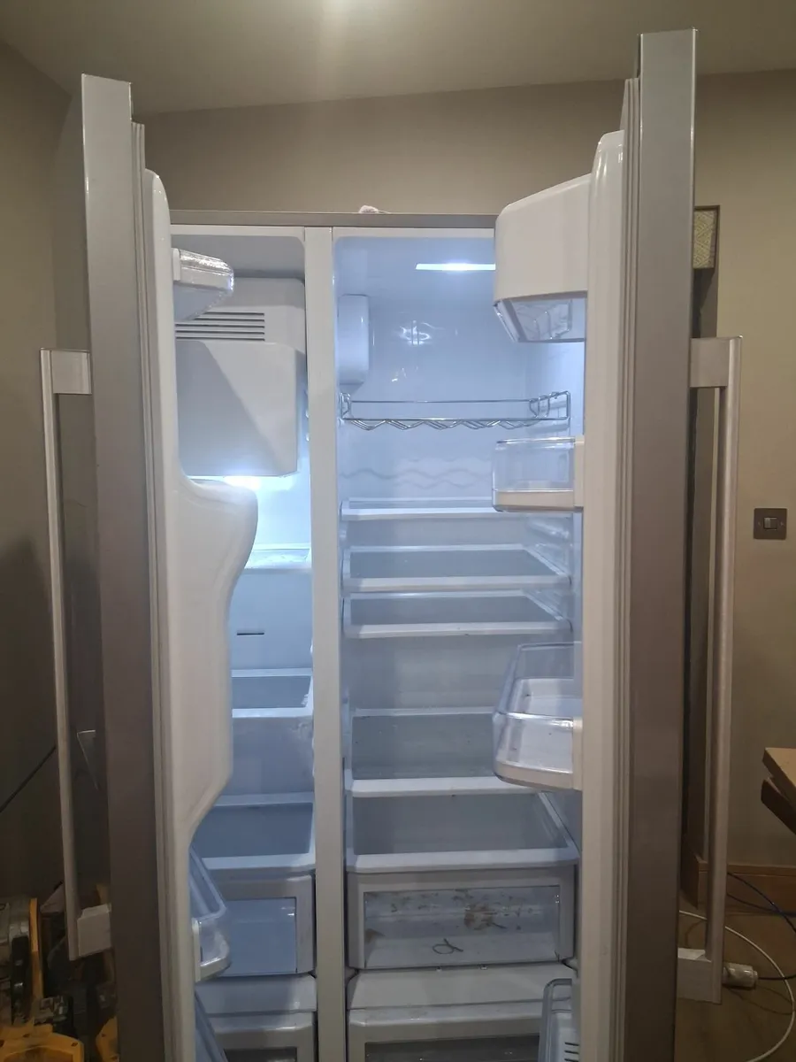American fridge freezer - Image 2