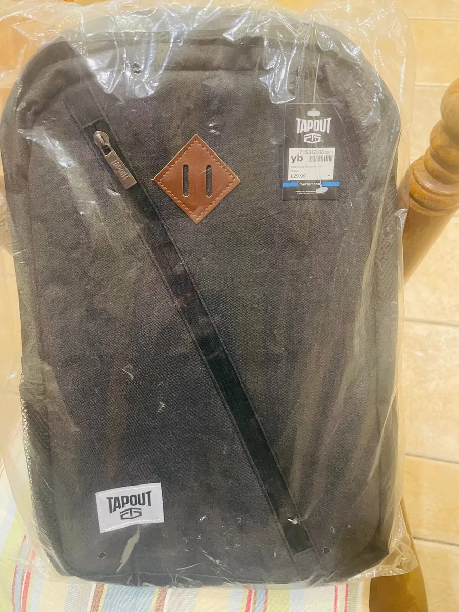 Tapout Day Backpack  C98 - Image 1