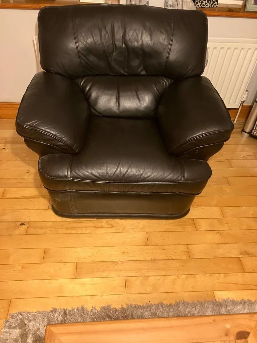 Suite of furniture - Image 3