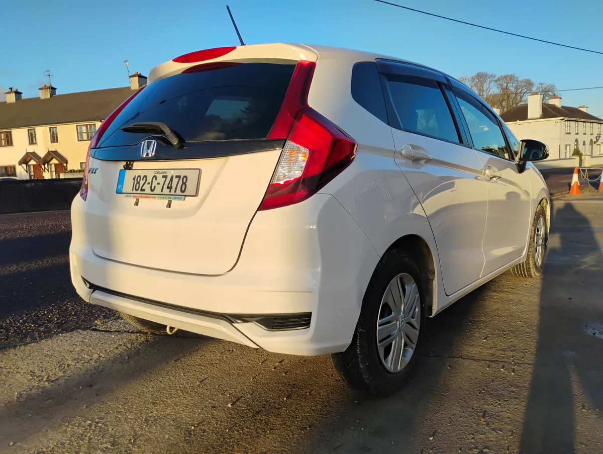 Honda Fit 2018 - Image 2