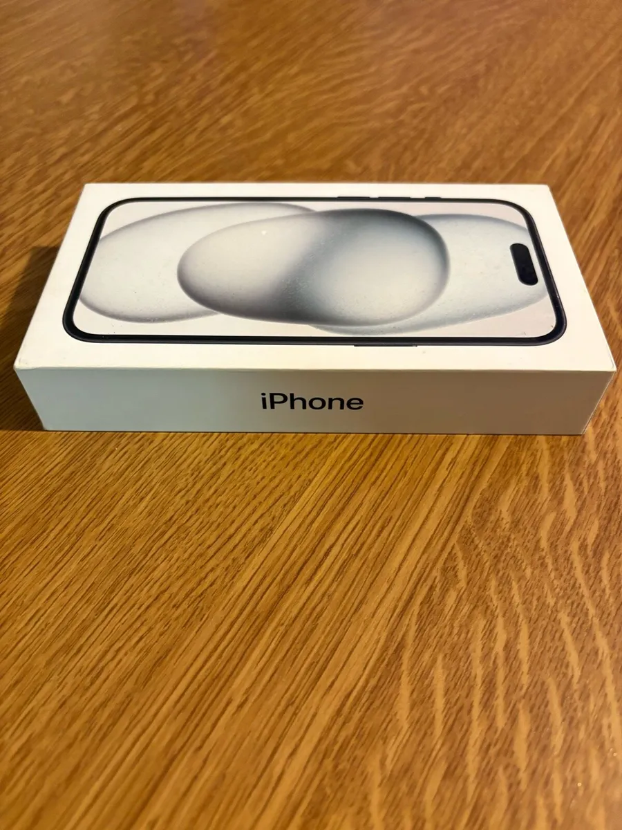 iPhone 12 - Image 4