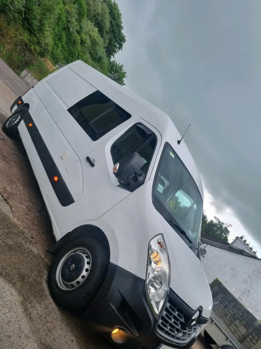 Renault Master Campervan 192 - Image 1