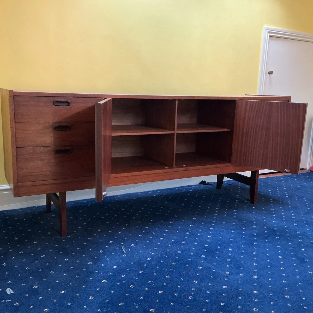 Mid Century Teak sideboard - Image 3