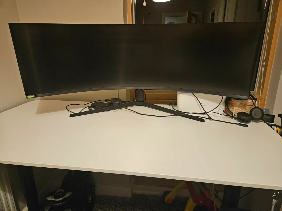 Samsung Odyssey G9 49" Ultra-Wide Curved Monitor - Image 1