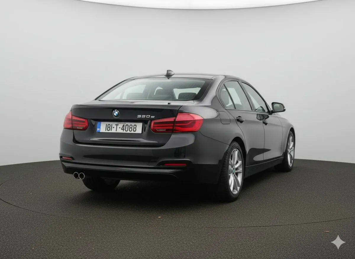 BMW 3-Series 2018 - Image 4