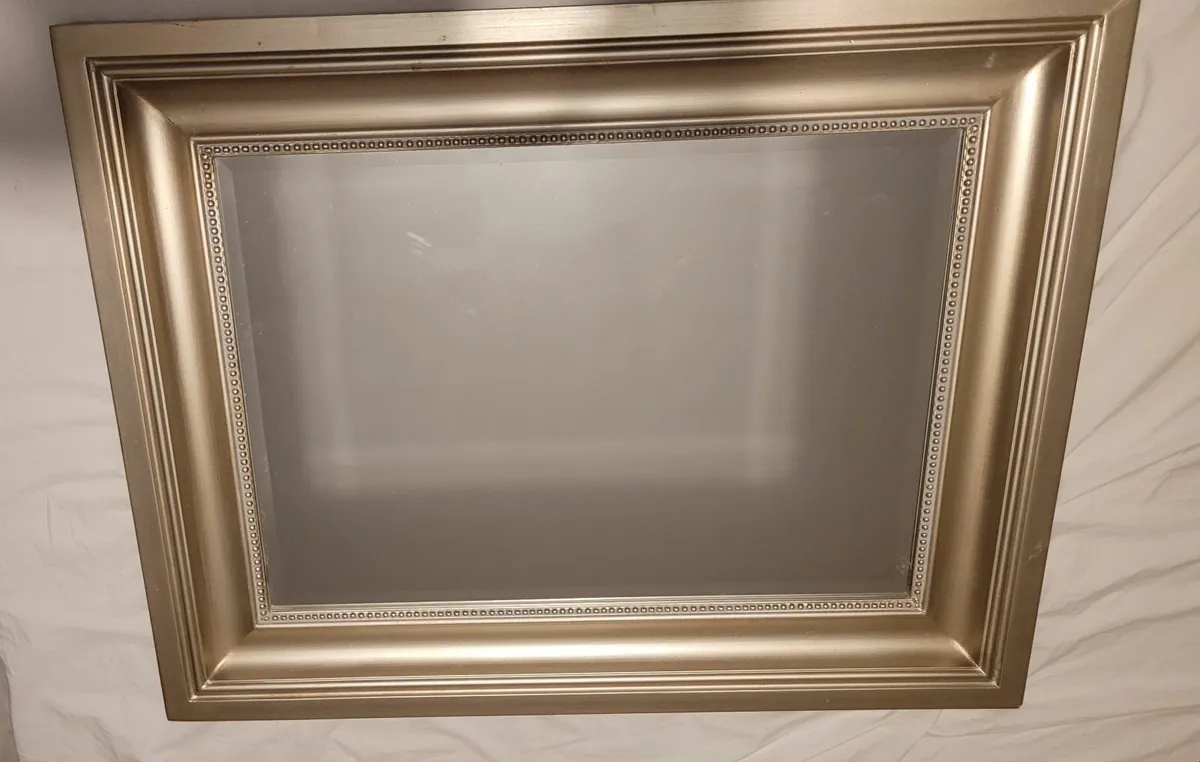 Ornate gold mirror - Image 1