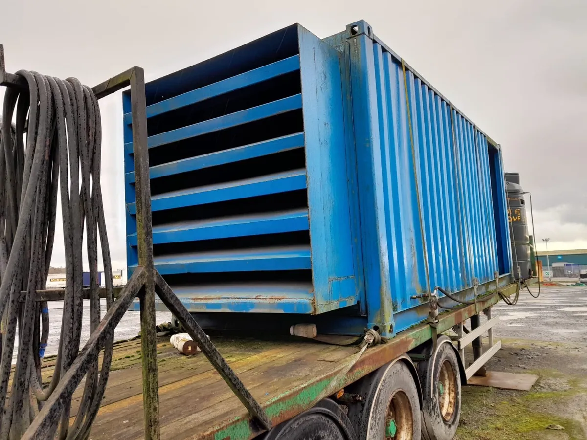 700KVA Cummings Generator - Image 1