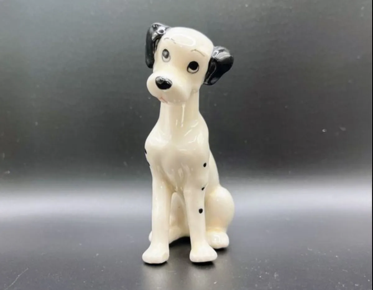 Vintage collection of 5 porcelain Dalmatians - Image 2