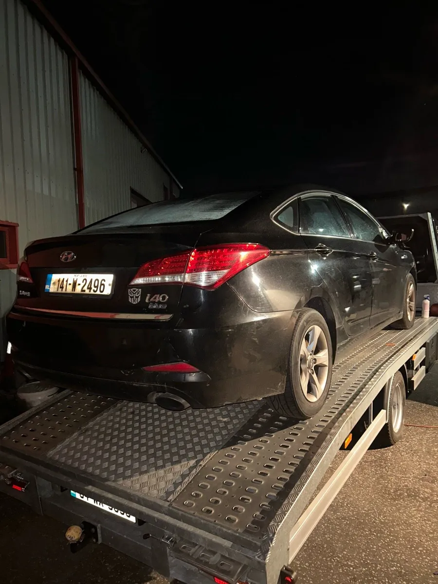 Hyundai i40 2014 1.7Crdi parts - Image 1