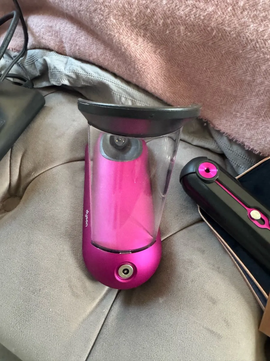 Dyson hair straightener - Image 2