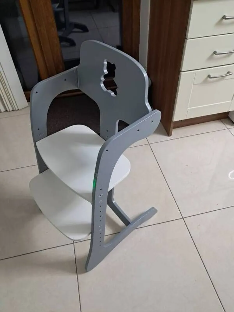 Adjustable toddler chair - Image 2