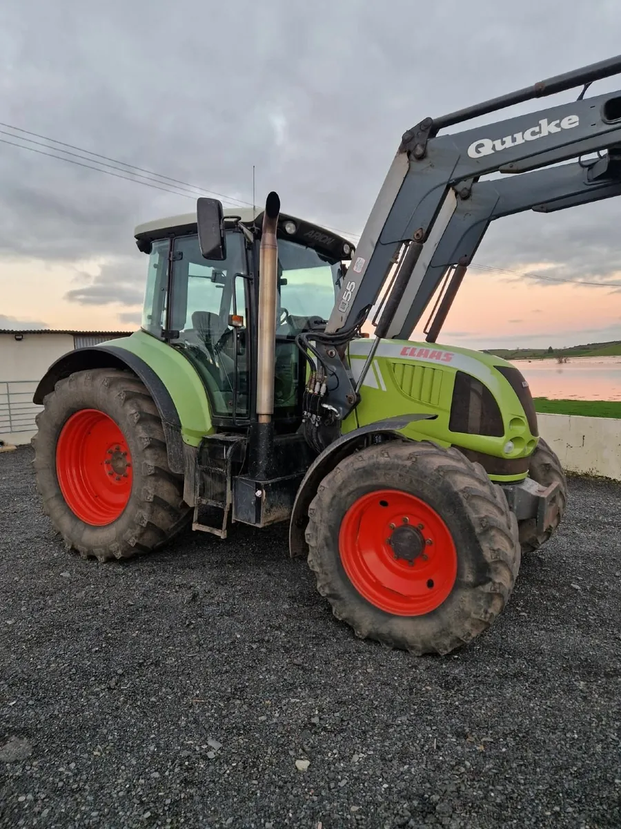 CLAAS Arion 630C 2011 with front loader - Image 1