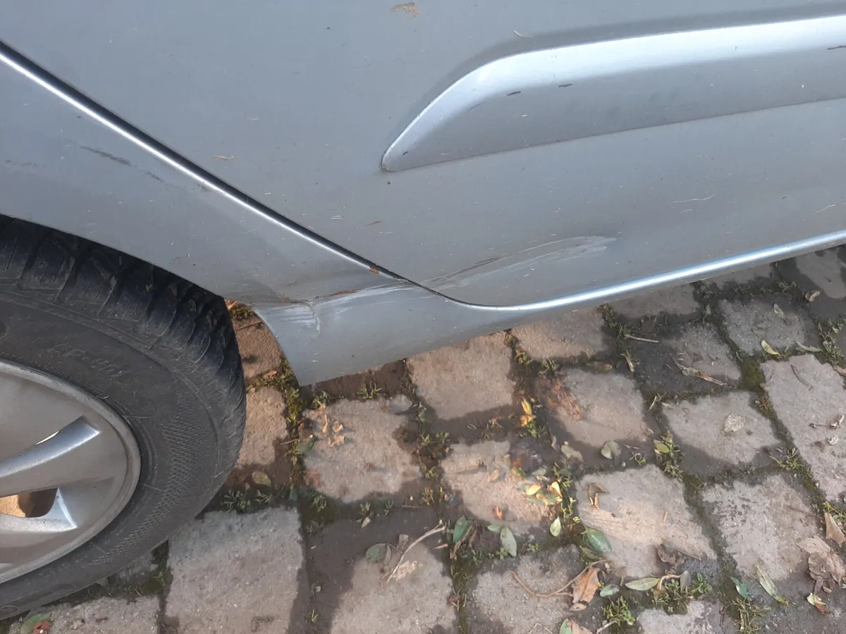 HYUNDAI i10 2011 AUTOMATIC 1.2 PETROL - Image 3