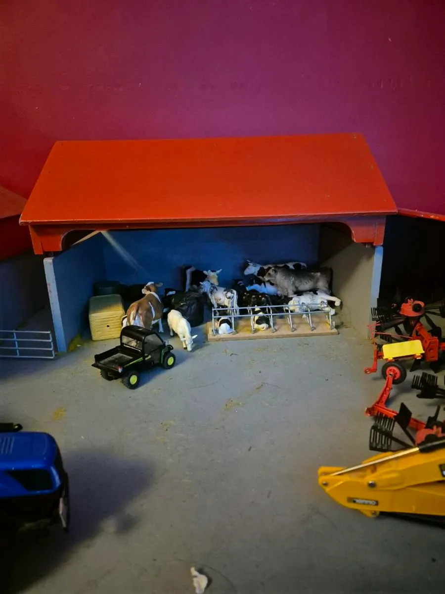 Toy farm shed - Image 3