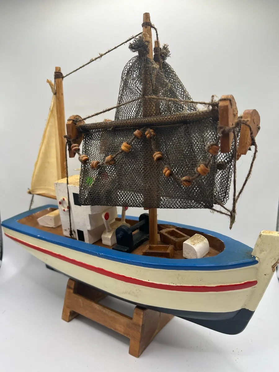 Model Fishing boat - Image 2