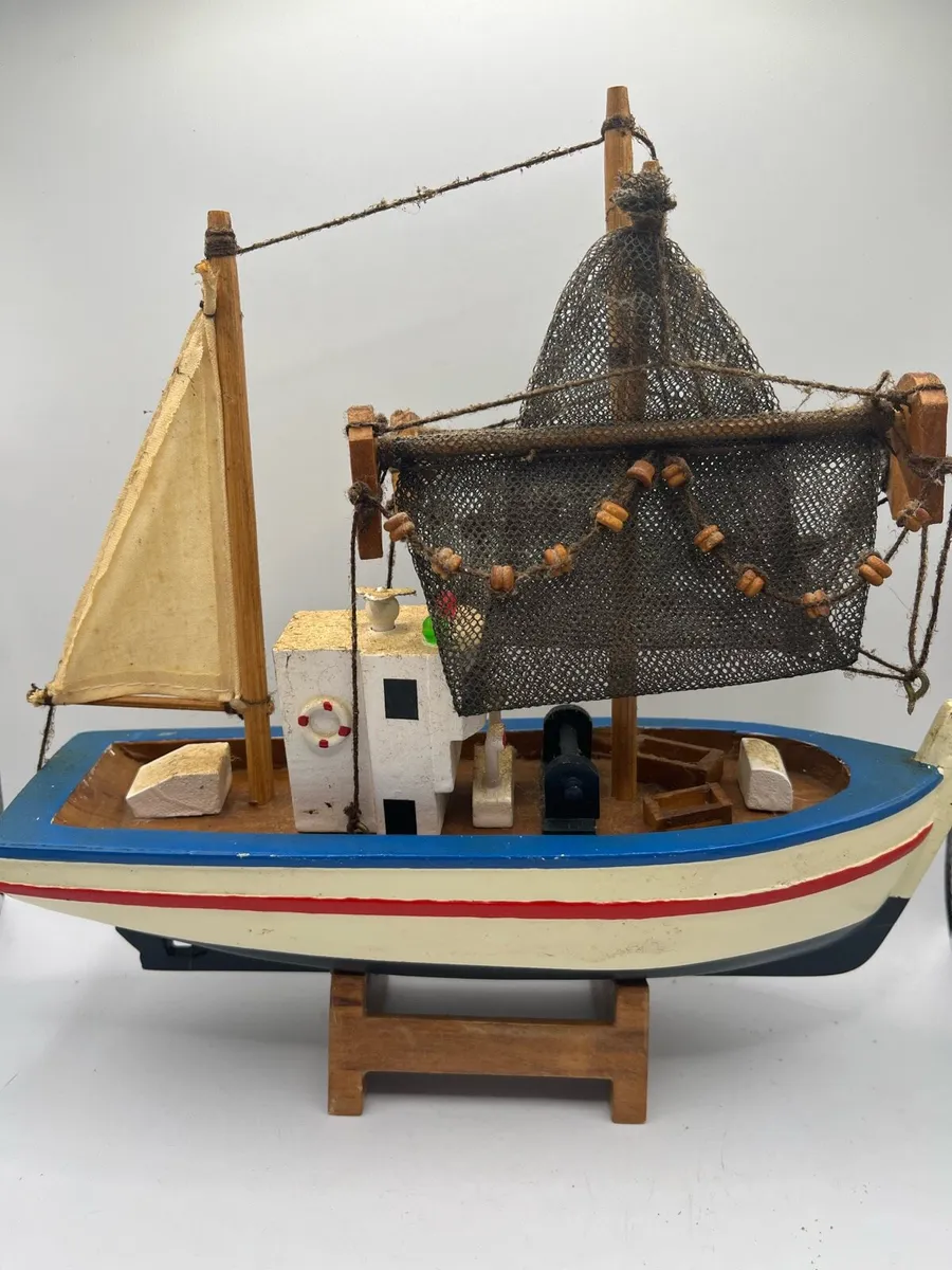 Model Fishing boat - Image 3