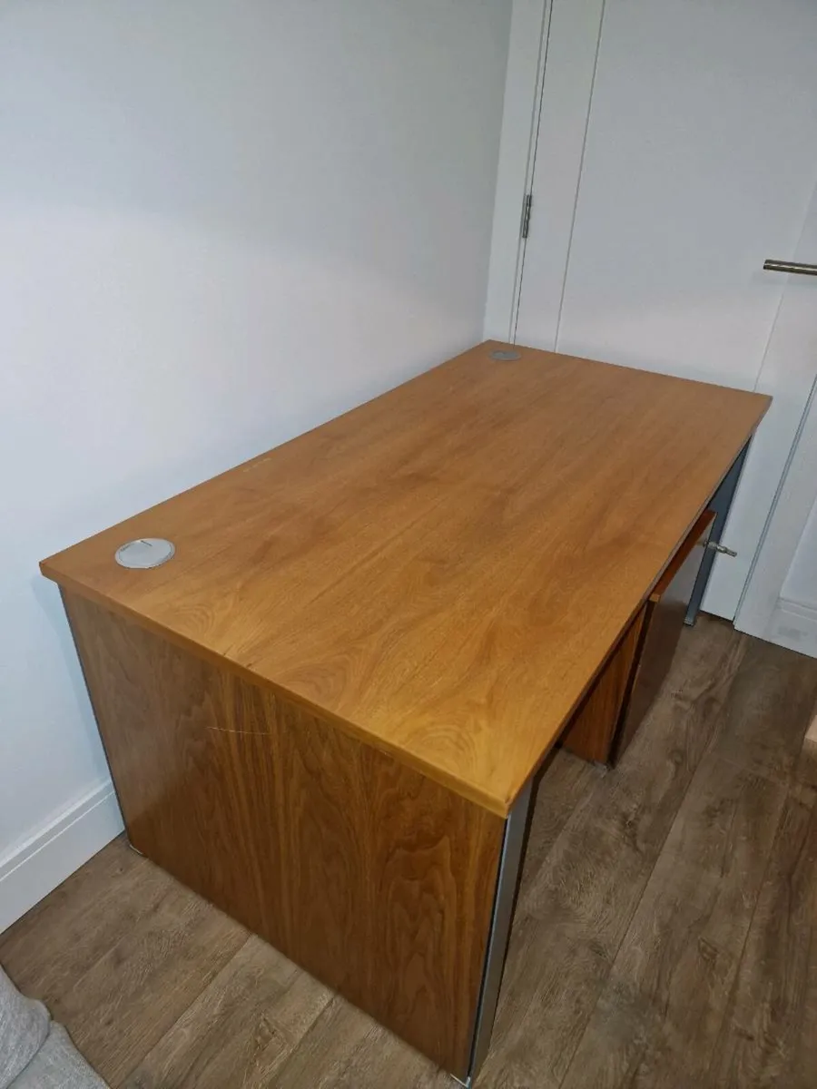 Office Desk - Image 2