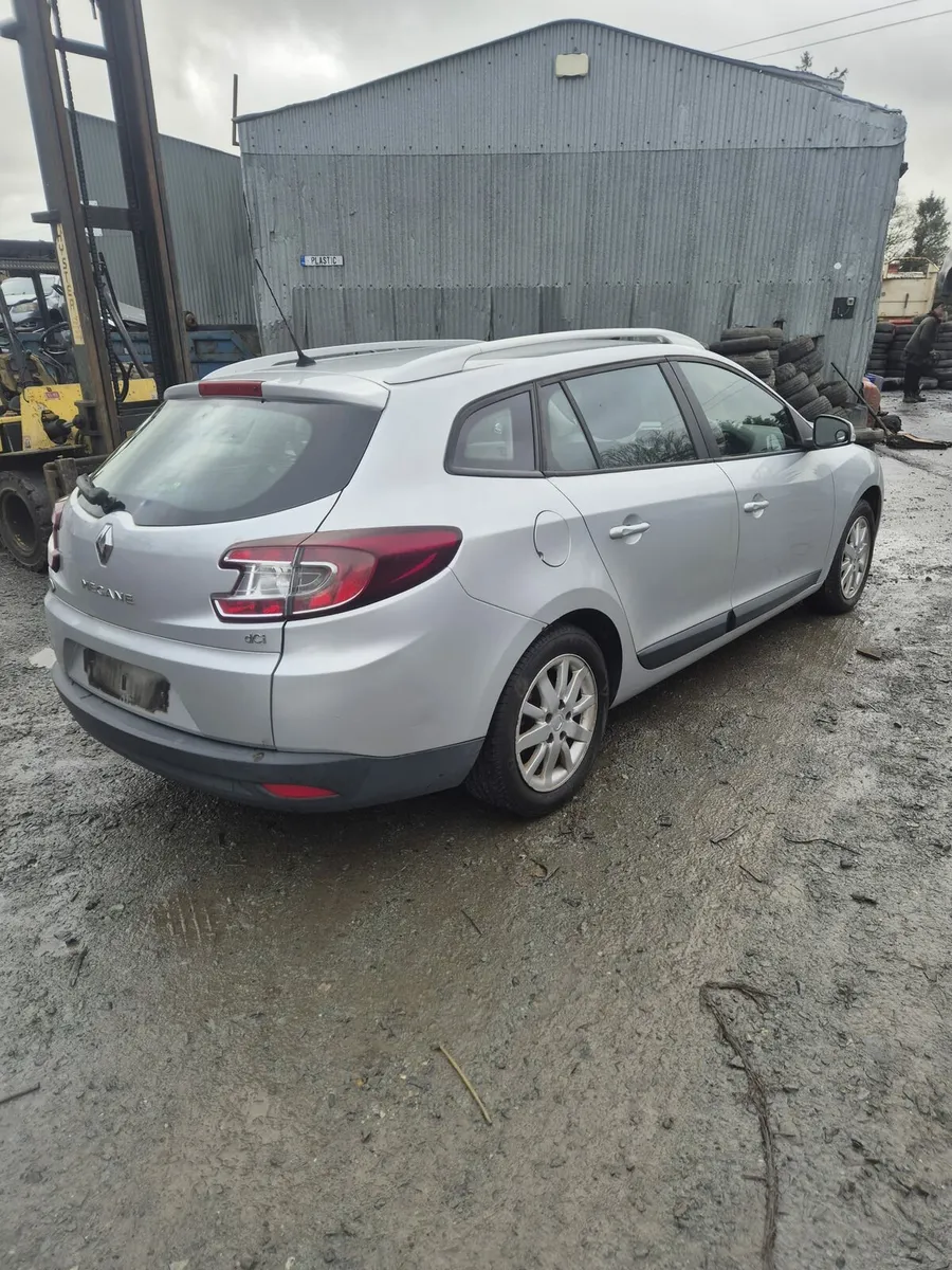 Renault Megane Estate - Breaking only - Image 1