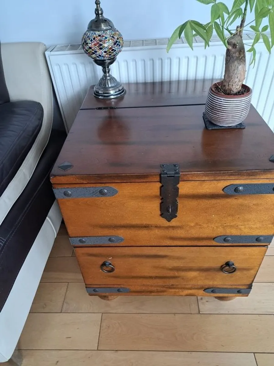 Coffee table and chest - Image 3